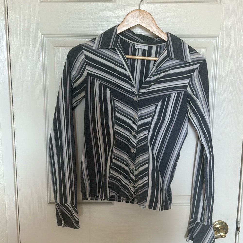 Charlotte Russe Size:small button down stretchy top